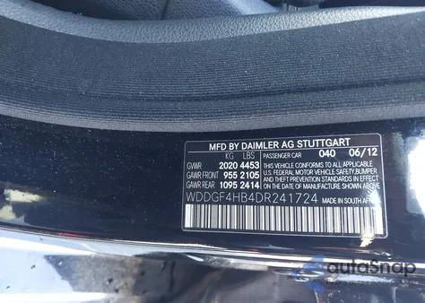 2013 Mercedes-Benz C 250 Sport z USA, uszkodzony, nr VIN WDDGF4HB4DR241724